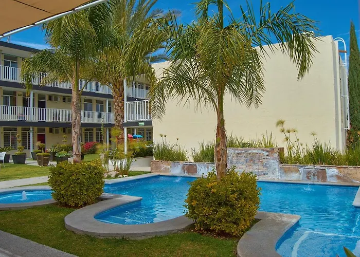 Hotel Del Alba Inn & Suites